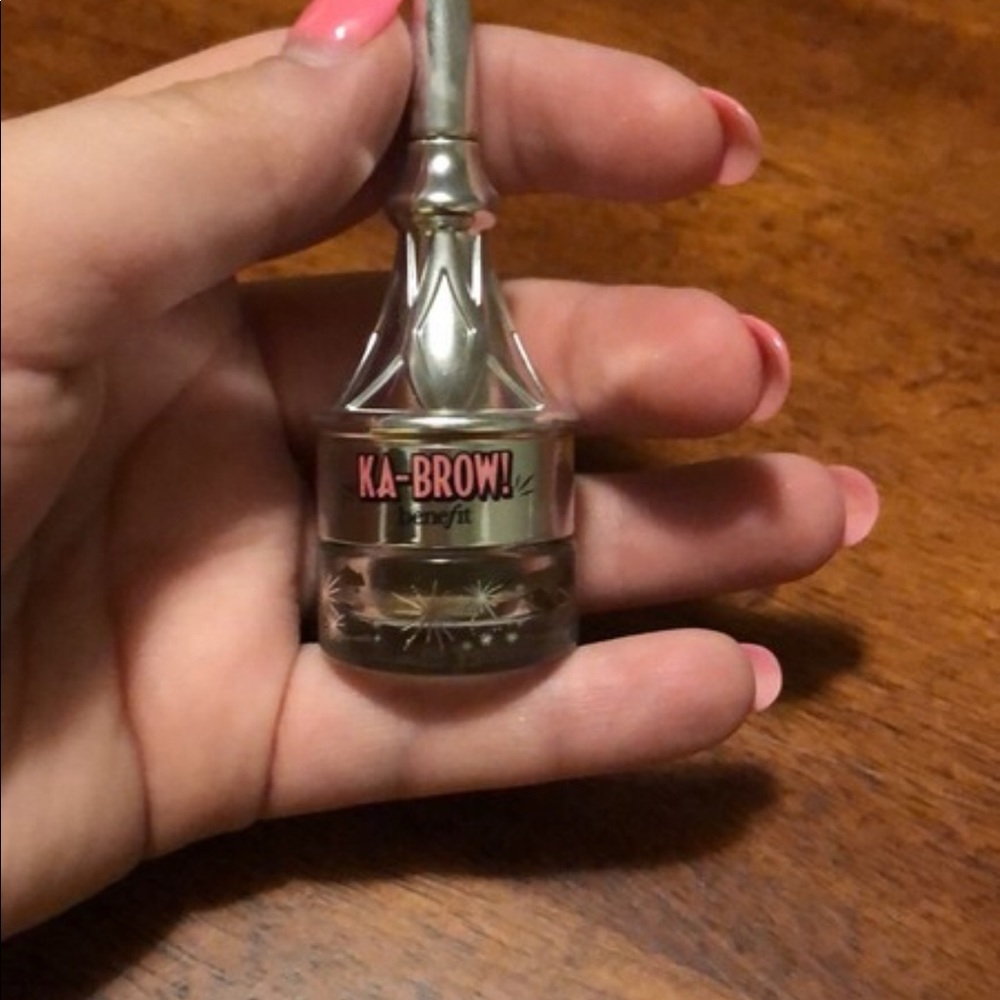 Benefit ka brow